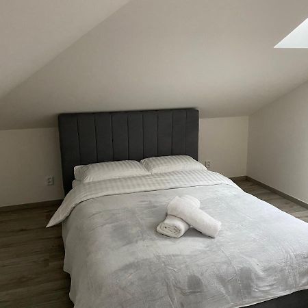 Hradec Králové Klicperovo 2Kk 아파트 외부 사진